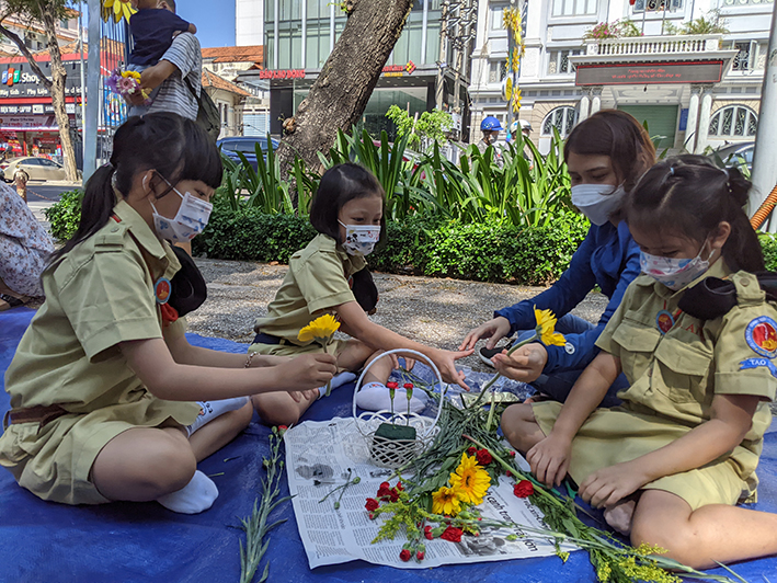 MÓN QUÀ HẠNH PHÚC