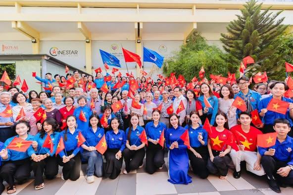 LỄ CHÀO CỜ TÔI YÊU TỔ QUỐC TÔI